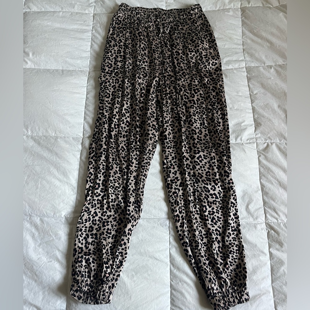 Dynamite cheetah print pants